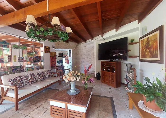 Huertalejandro Restaurante Campestre Y Hospedaje